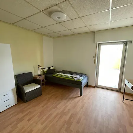 Apartmán Monteurwohnung, 4 Schlafzimmer *
